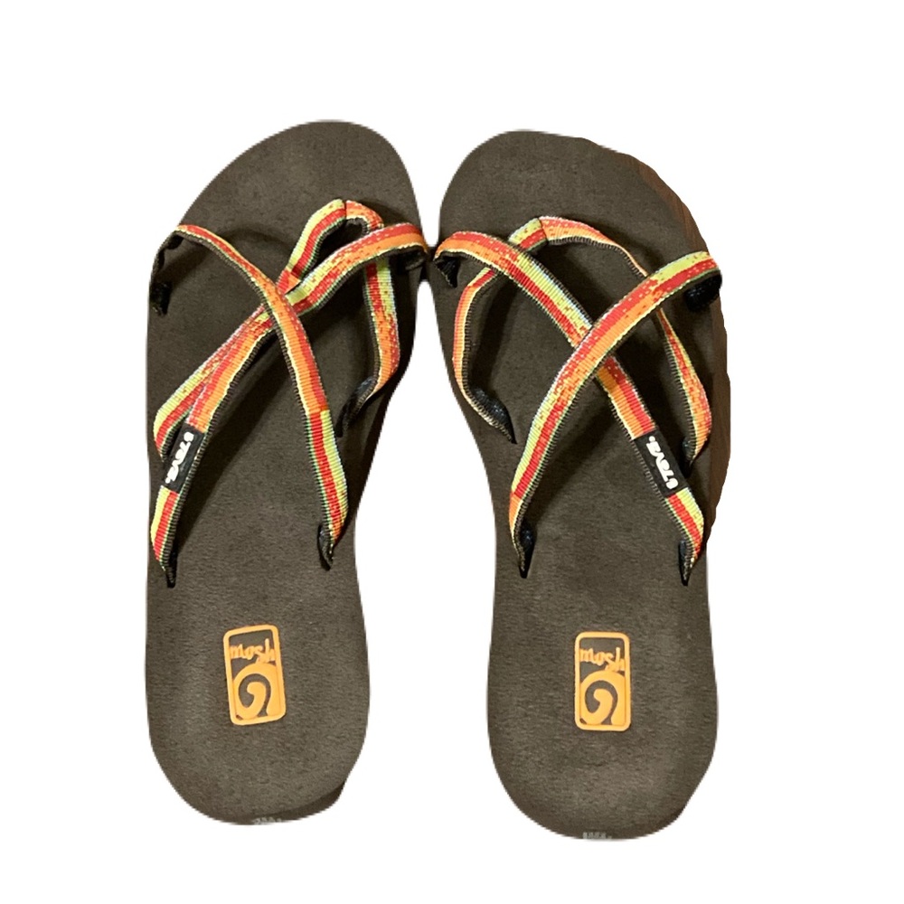 teva sandals size 8
